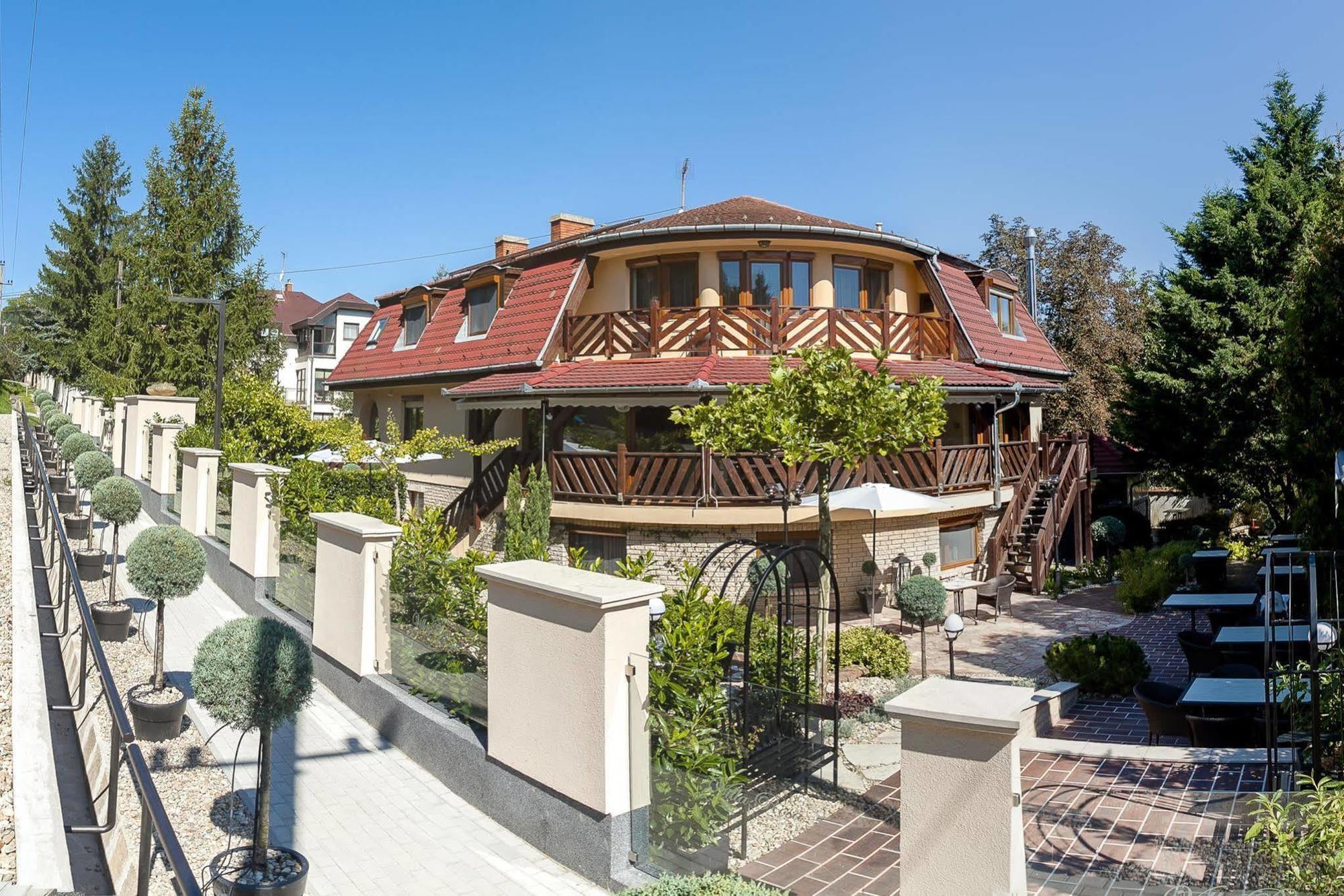 Villa Rosa Boutique Hotel Budapest Luaran gambar